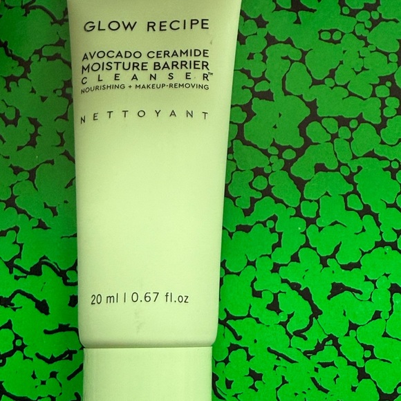 New Glow Recipe Makeup Primer & Hydration Set - Pink & Green - Picture 4 of 6